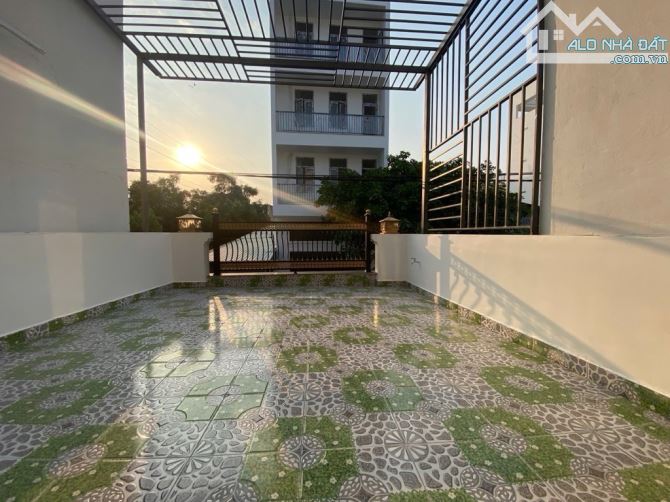 BÁN GẤP NHÀ MẶT TIỀN.BÌNH TÂN.GÒ XOÀI 3 Tầng 4×16m