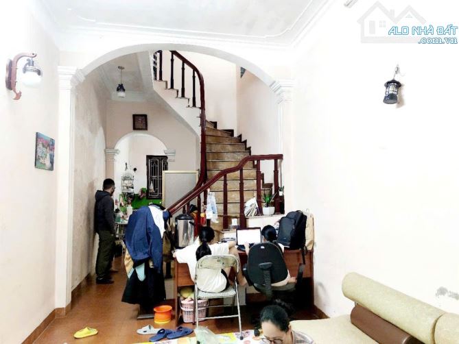 LÔ GÓC Ô TÔ ĐỖ CỬA NHÀ KHU CHÍNH TRỊ NGÔ QUYỀN HÀ ĐÔNG 50M 4 TẦNG GIÁ HƠN 8 TỶ