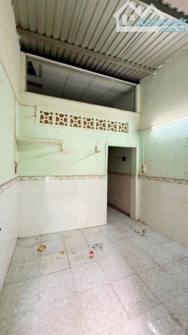 Bán nhà Tỉnh Lộ 10, Bình Trị Đông, ngay An Dương Vương, gần Tên Lửa, 32m2 , chỉ hơn 1 tỷ