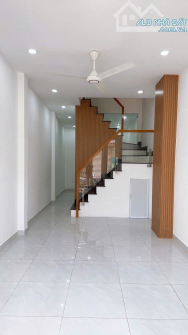 NHÀ MỚI 3 TẦNG 39,6M 4PN TRUNG MỸ TÂY QUẬN 12 SHR HẺM XE TẢI THÔNG