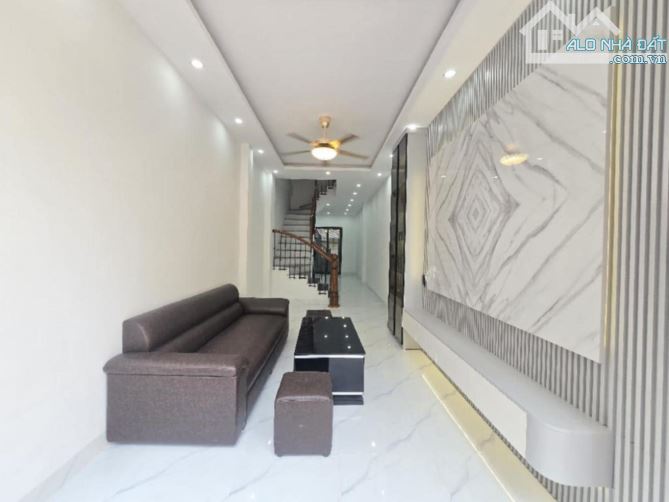 Bán nhà Vĩnh Quỳnh Quỳnh Đô Thanh Trì 52M2 5 Tầng mới xây 5.7 Tỷ