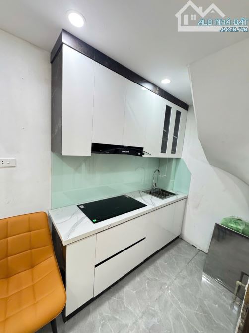 🌟 Nhà Đẹp Ngô Sỹ Liên, Cách Mặt Phố 50m, Ngõ Rộng 3m, Gần Văn Miếu, 4 Tầng, Nhỉnh 3 Tỷ