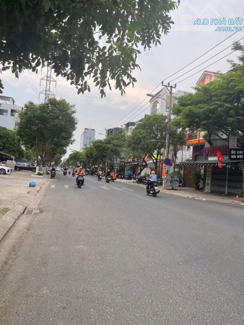 BÁN  GẤP NHÀ LÊ THANH NGHỊ HẢI CHÂU DÒNG TIỀN 40TR/THÁNG