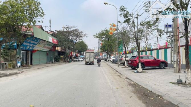 Vị trí siêu đẹp, cần bán đất Thụy Lâm Đông Anh, đường 10m, đón dự án Vingroup, giá 4 tỷ 9