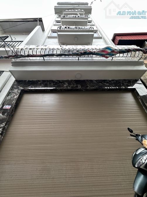 Bán căn hộ dịch vụ Phú Diễn 2 mặt thoáng vĩnh viễn . 69 m2 giá 20 tỷ.