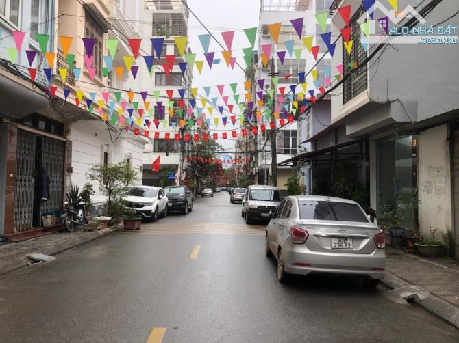 Nhà liền kề Văn Phú, Hà Đông, 7 tầng thang máy, KD đỉnh, ở cực sướng