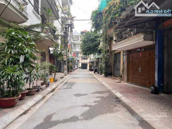 BÁN NHÀ PHÂN LÔ KIM ĐỒNG GIÁP BÁT HOÀNG MAI - 55M 7T MT 4M- 2 MẶT NGÕ OTO TRÁNH KINH DOANH