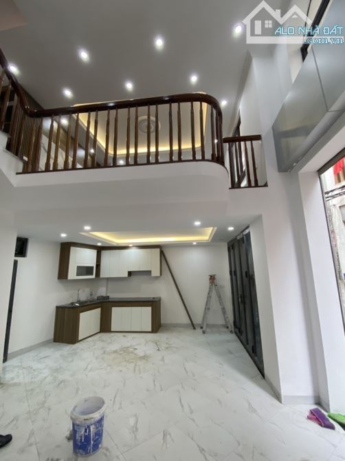 Thanh trì, nhà 50m2 ô tô đỗ cổng, sổ đỏ chính chủ, gần trường chợ
