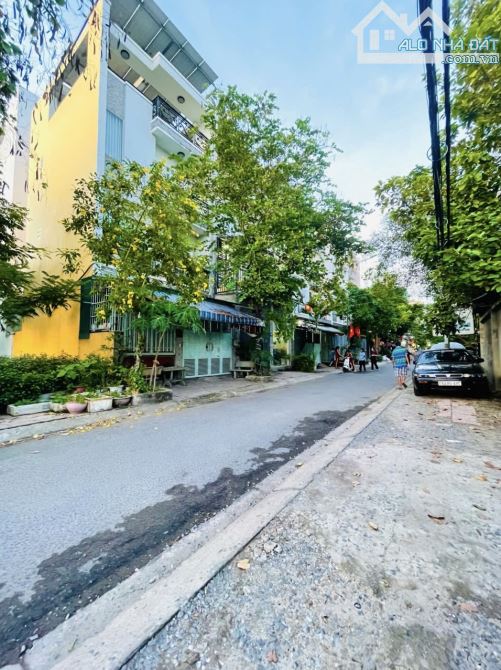 Nhà 4 tầng, ngang 5,6m - Đường 10M vỉa hè- Lê Đức Thọ khu VIP đồng bộ