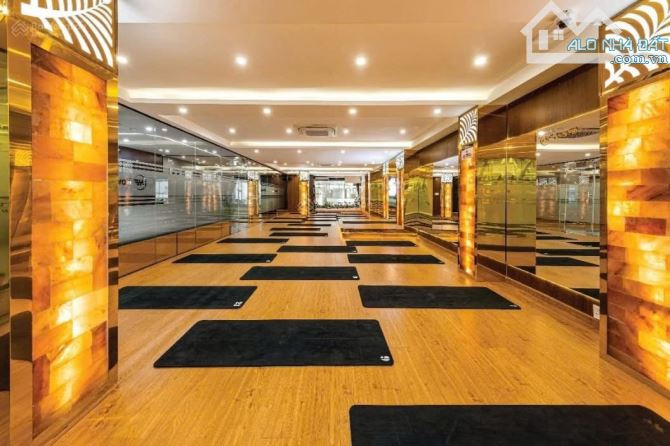 Cho Thuê Mặt tiền 33-35 Đường 3/2, Quận 10. DT 15x25m - 1