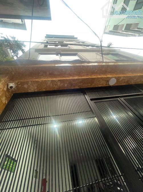 Bán nhà mặt phố Trần Quý Kiên, 5 tầng, vỉa hè đá bóng, buôn bán KD đỉnh, loanh quanh 21 tỷ - 1