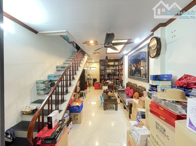 Bán nhà Tư Đình, Long Biên, 45mét, 4 tầng, dân xây kiên cố, chủ tặng nội thất xịn 6.7 tỷ - 1