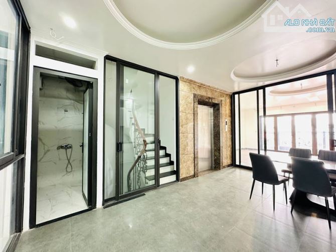 Bán nhà phố Quan Nhân - 62m2 - 9T,thang máy - phân lô oto tránh - 30 tỷ - 1