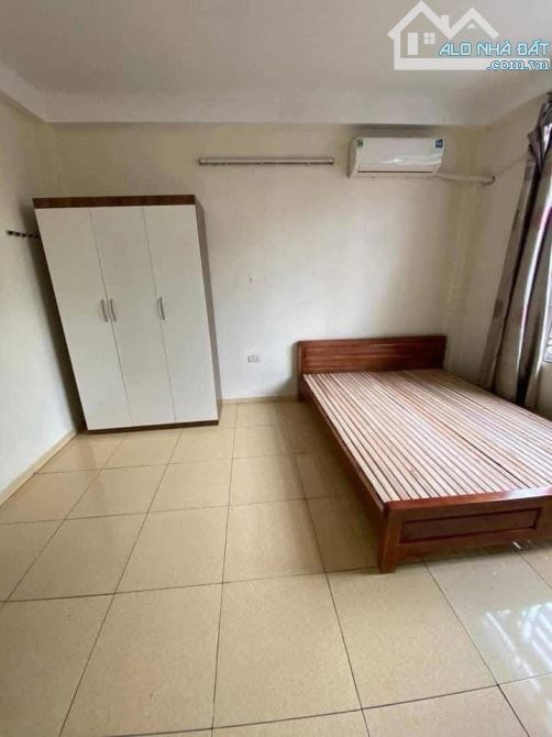Nhà có CCMN cao cấp 8 tầng mới xây, 27 phòng trọ muốn cho thuê ngách 1, ngõ 562 Đưòng Láng - 1