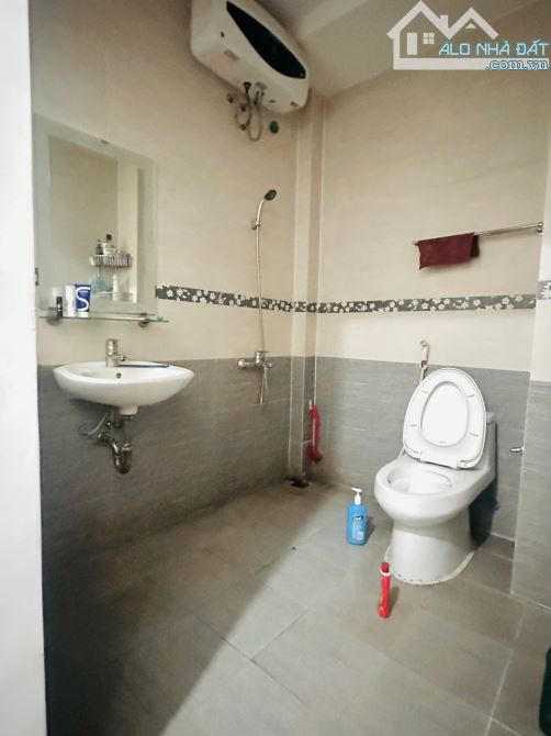 NHÀ 4 TẦNG ĐẸP GẦN CÁC TRƯỜNG ĐH LỚN LƯỠNG NHỮ HỘC DT 75M2 NGANG 5M CHỈ 9.6 TỶ - 1