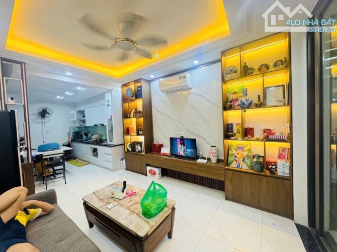 Bán Gấp Nhà Khu Vực, Cầu Diễn, Mỹ Đình, Từ Liêm, 5.5 Tỷ, 35m, 5T, Full Đồ - 1