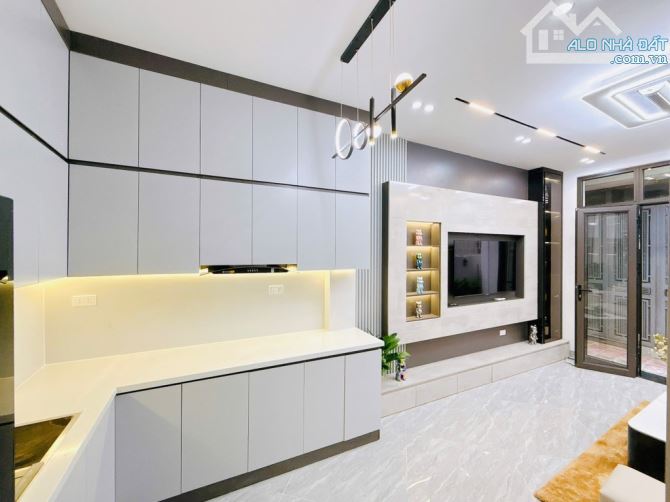 Nhà đẹp đường Cầu Diễn - 40m x 5T - Chỉ 5.25 tỷ - 300m ra đường 32 - Tin được không - 1