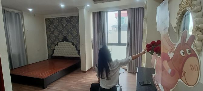 Bán Nhà Việt Hưng, Long Biên. 42m2 - 6 Tầng - Giá 8.x tỷ - 1
