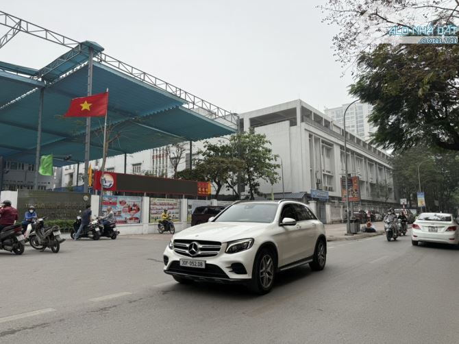 CẢ PHỐ DUY NHẤT 1 CĂN - CỰC HIẾM ! BÁN NHÀ NGUYỄN CÔNG HOAN 42M2 - 5 TẦNG - MẶT TIỀN 5.2M - 1