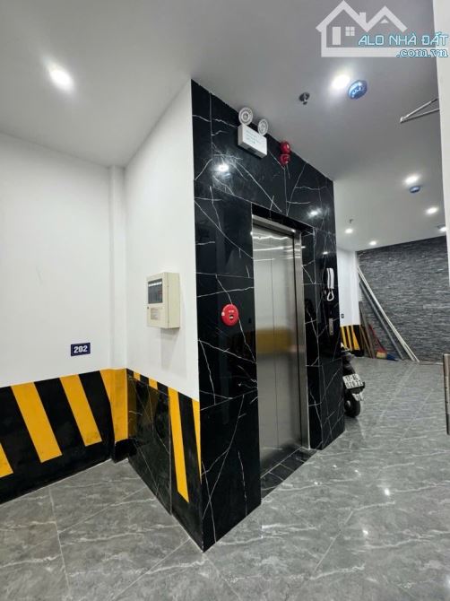 Toà CCMN trung tâm quận Thanh Xuân, gần Ngã Tư Sở - 1