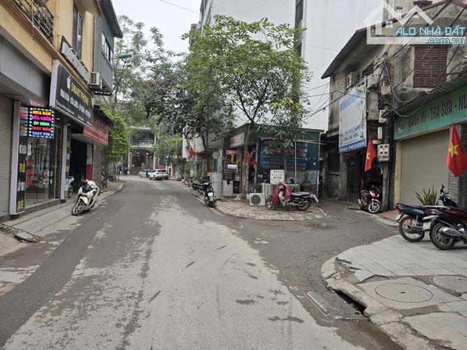 Bán nhà Hoàng Hoa Thám, DT 38m2 x 6T, thang máy, ngõ thông, vị trí trung tâm, 10 tỷ - 1