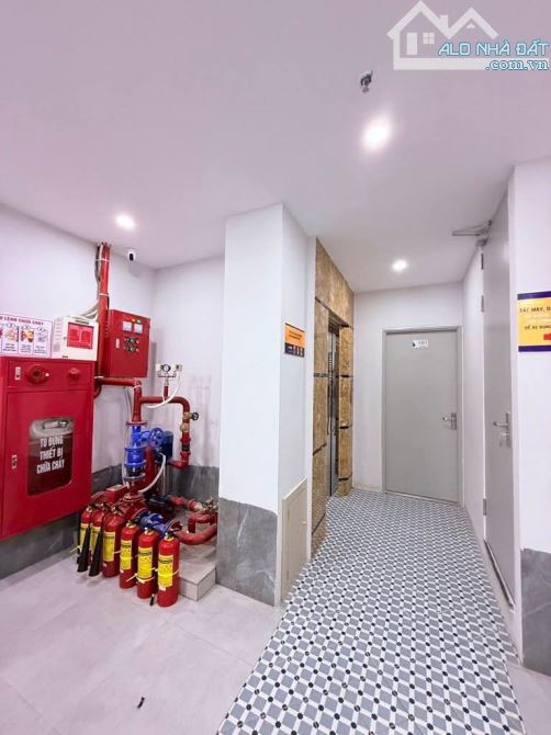 BÁN TOÀ CHDV 6 TẦNG THANG MÁY MỚI HOÀNG QUỐC VIỆT DT45M2 OTO GẦN. CHỈ 10.8 TỶ - 1