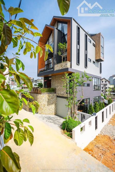 Bán VILLA view ĐẸP thiết kế có GU-6PN-THU NHẬP 100tr/th. Trung tâm P4 Đà Lạt - 1