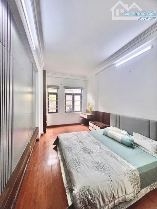 Thanh trì, nhà 50m2 ô tô đỗ cổng, sổ đỏ chính chủ, gần trường chợ - 1