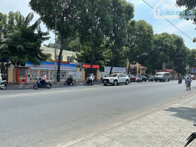 Nhà phố 5 lầu đẹp lung linh 80m2 Quang Trung xe hơi đậu nhà T.máy view Mercedes 13 tỷ hơn - 1