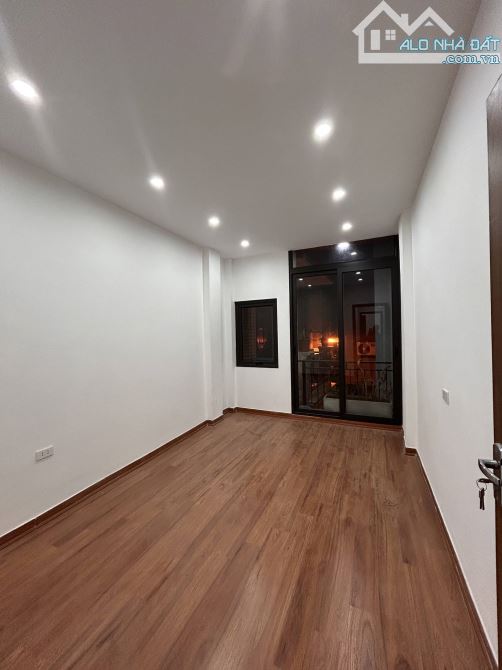 Bán Nhà Pháo Đài Láng, Láng Thượng, Đống Đa. Gần Đại Học. DT: 41m2. Giá: 8,1 Tỷ - 2