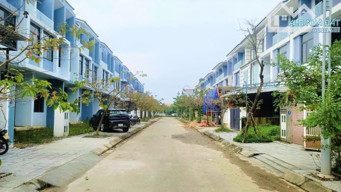 Bán nhà 3,5 tầng Khu đô thị mới An Cựu City, TP Huế, cạnh siêu thị Aeon Mall, chỉ 4,15 tỷ - 2