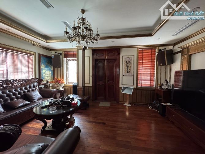 LIỀN KỀ NGUYỄN TRÃI 3 MẶT TIỀN VIEW VƯỜN HOA CHỦ XÂY XỊN 90m2 x 5 TẦNG, MẶT TIỀN 6m SỔ ĐẸP - 2