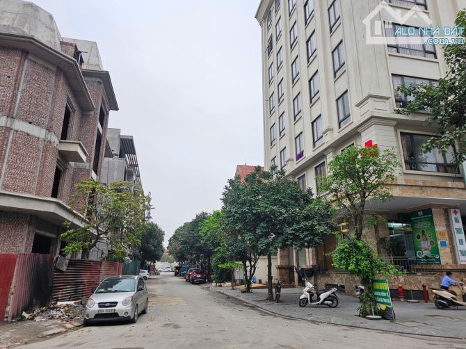 Bán nhanh nhà góc 4 tầng xây thô hoàn thiện ngoài mặt Ngô Tất Tố - 2
