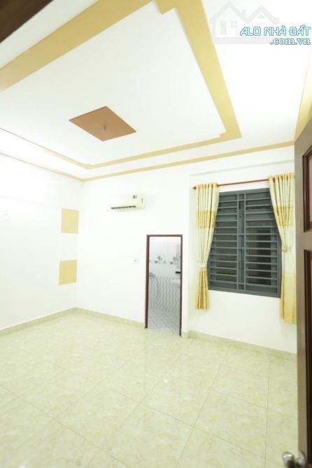 BÁN NHÀ 70M2 1 TRỆT 2 LẦU GIÁ HƠN 5 TỶ, GẦN TRƯỜNG ĐH GTVT VÀ LĐTBXH cs2 - 2