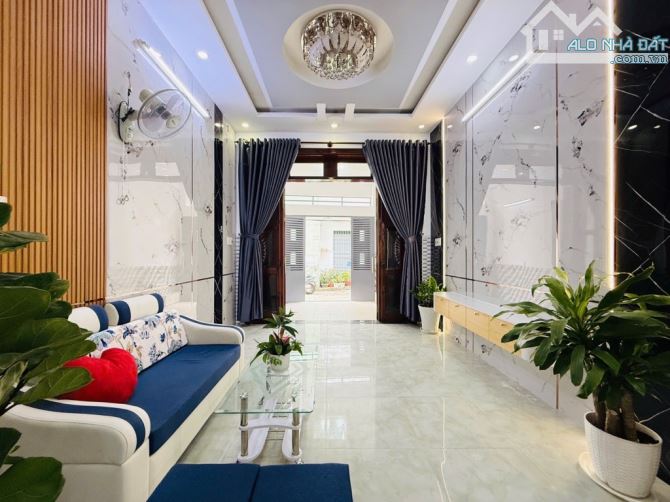 Hạ 300tr còn 4.7 tỷ🌹28M2 - 2 TẦNG - TẶNG TOÀN BỘ NỘI THẤT - HẺM XE HƠI - AN NINH  - Bùi Đ - 2