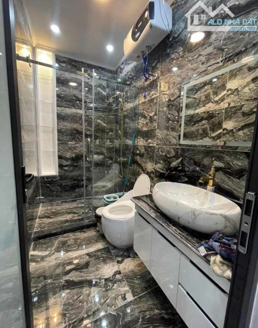 Bán nhà phố Nguyễn Khuyễn - 3 BƯỚC RA HỒ VĂN_QUÁN, 48m2, 5 Tầng, Giá 9,35 tỷ - 2