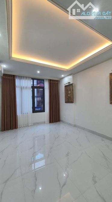 BÁN NHÀ MẶT PHỐ LƯƠNG NGỌC QUYẾN – 61M2 x 4 TẦNG –GIÁ 18.6 TỶ – HÀ ĐÔNG - 2