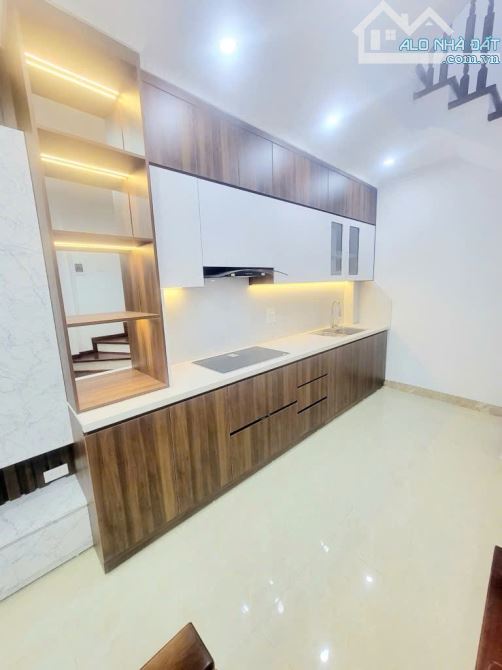 BÁN NHÀ NGÕ 79 CẦU GIẤY FULL ĐỒ NHÀ MỚI ĐẸP 30M2, 5T - 2
