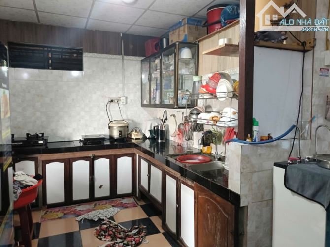 Chỉ nhỉnh 3 tỷ, có ngay nhà ĐỒNG KÈ vừa ở, vừa cho thuê, 100m2, thu nhập 1 tháng 6tr. - 2