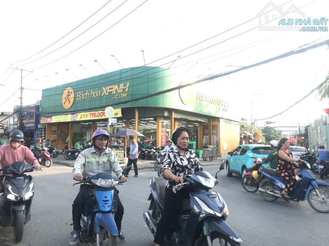 BÁN NHÀ ĐƯỜNG LÃ XUÂN OẢI, ĐẠI  HỌC TÀI CHÍNH MARKETINHG, Ô TÔ ĐẬU CỬA, 58m2, NHỈNH 4 TỶ - 2
