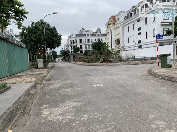 Lô đất 247m2 đẹp hàng đầu khu 31ha Trâu Quỳ, dùng xây nhà vườn hoặc biệt thự siêu đẳng cấp - 2