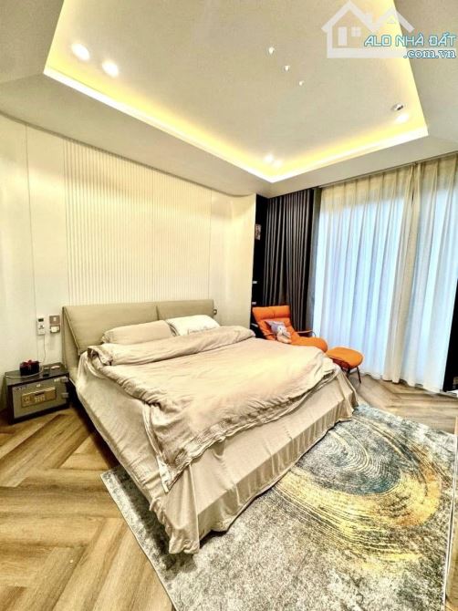 Linh Lang Phan Kế Bính - KD đắc địa - lô góc 3 mặt thoáng - 6 tầng TM chỉ nhỉnh 17 tỷ - 2