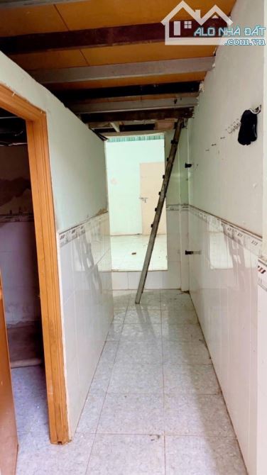 VỊ TRÍ NGON - SÁT TÊN LỬA Q6 - HẺM SẠCH THOÁNG - 32M2 - SÁT MẶT TIỀN - SHR - HƠN 1 TỶ - 2