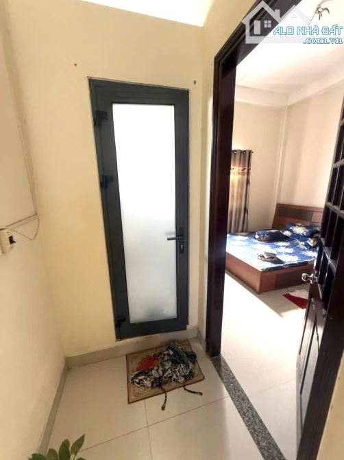 Bán nhà 3 tầng kiên cố Kiệt Lê Thanh Nghị sát đường chính giá đầu tư - 2