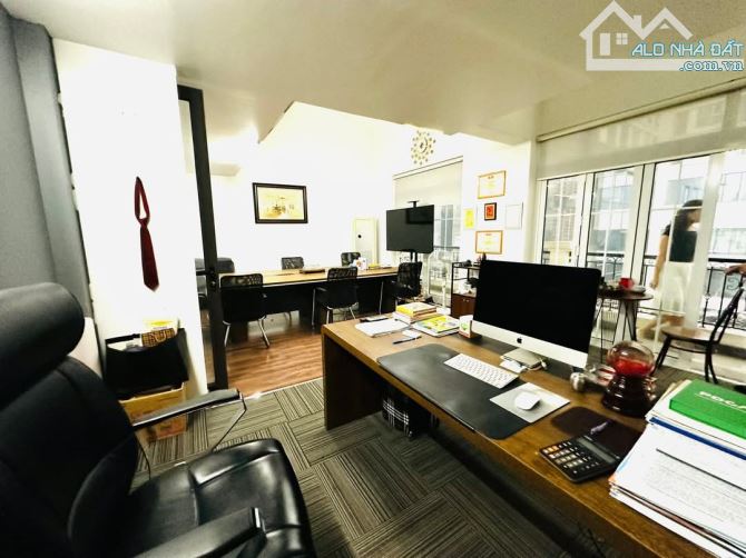 Tòa Văn Phòng Nguyễn Tuân 6T thang máy DT 98m2 mt 7.5m giá 46 tỷ. - 2