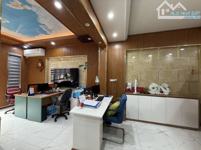 CẢ PHỐ DUY NHẤT 1 CĂN - CỰC HIẾM ! BÁN NHÀ NGUYỄN CÔNG HOAN 42M2 - 5 TẦNG - MẶT TIỀN 5.2M - 2