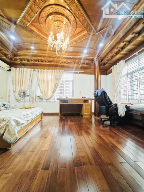 Trần Vỹ-Cầu Giấy-Phân Lô-Ô Tô Tránh Trước Nhà .Dân Xây. DT 35m .5 Tầng .13 Tỷ - 2