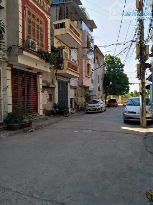 Bán nhà gia quất 51m2 xây 4 tầng , đường thông , ô tô tránh , kinh doanh ở sướng - 2