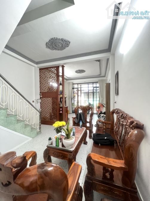 BÁN NHÀ ĐƯỜNG TÊN LỬA HẺM XE TẢI 68m CHỈ 5TỶ5 - 2