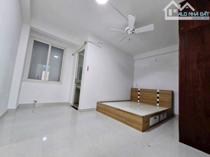 Bán nhà Lầu TP Thủ Đức,đường xe hơi ra vào, giá cực kì rẻ, chỉ 4 đồng 4 - 2